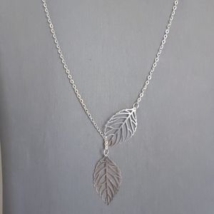 New Double Leaf Pendant Necklace - Silver
